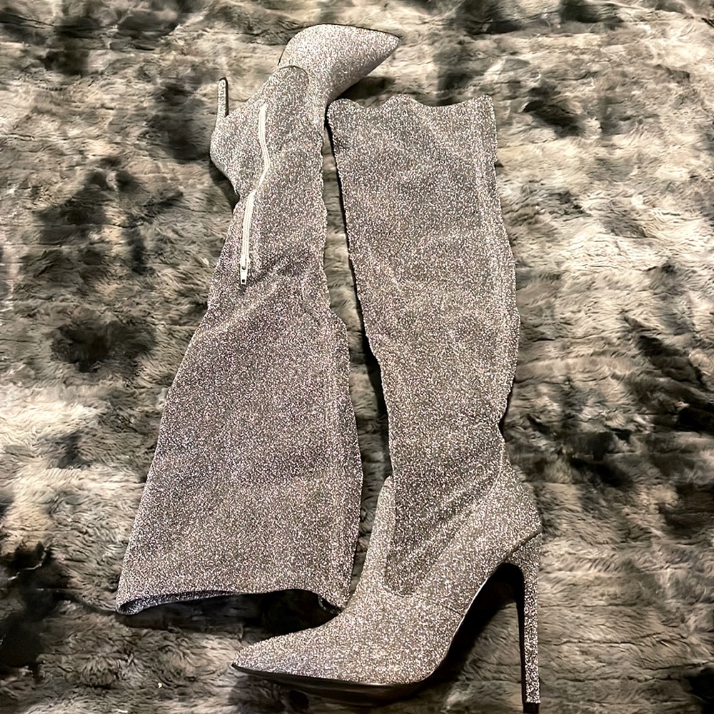 OVER THE KNEE SPARKLY BOOTS